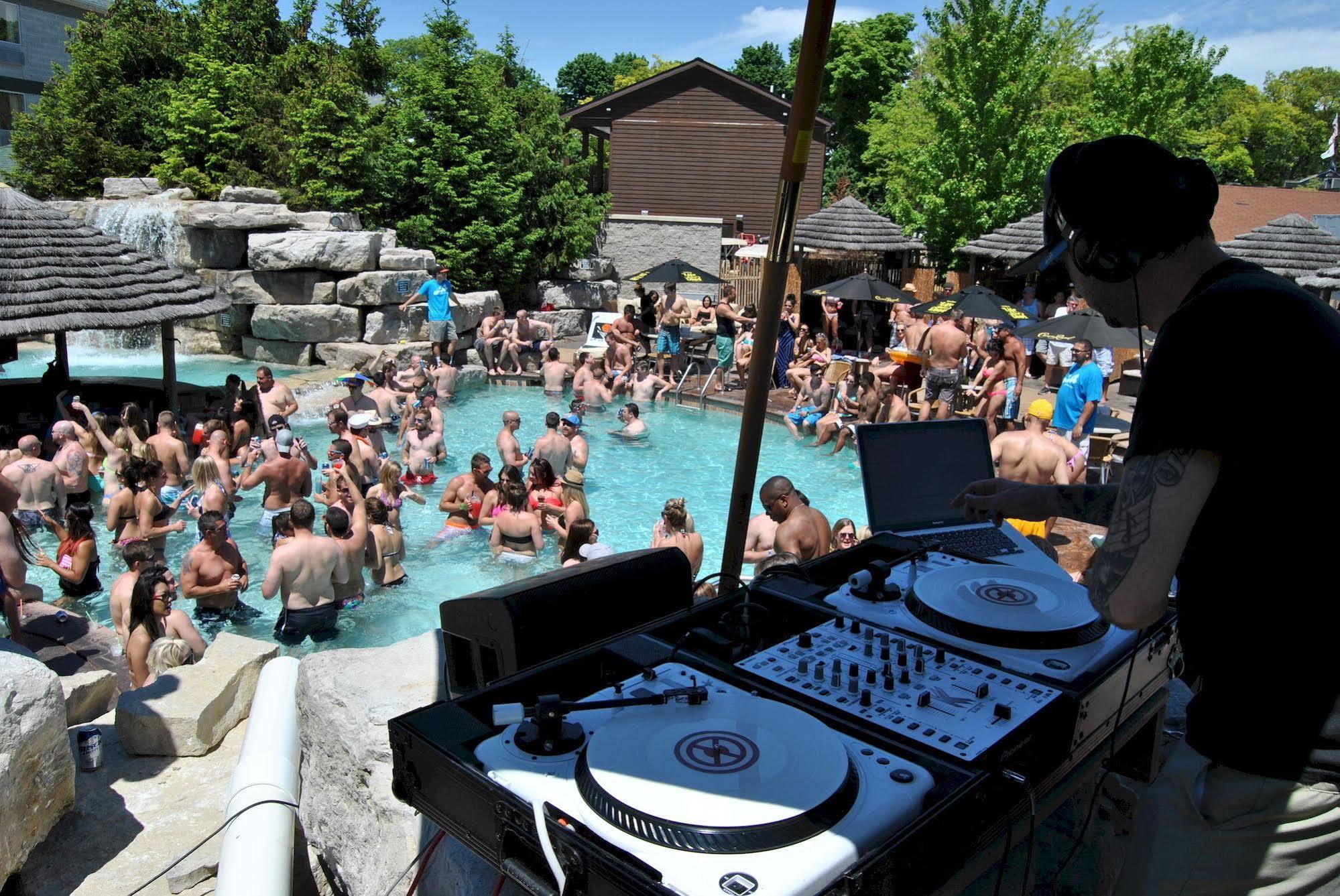 Commodore Resort プットインベイ エクステリア 写真